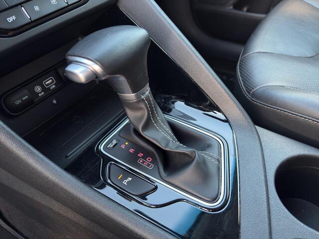 KIA Niro 1.6 GDi Hybrid BusinessLine Automaat | Elektrische Geheugenstoelen | Leder | Camera | Cruise | Sensoren | Stoelverwaming & Verkoeling |