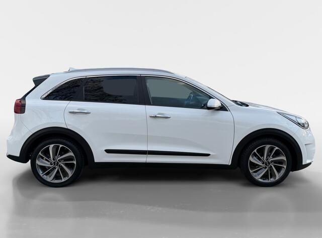 KIA Niro 1.6 GDi Hybrid First Edition I Trekhaak I JBL I 18 Inch