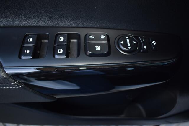 KIA PICANTO 1.0 T-GDi/100pk X-Line 5-Drs 5-Zits ECC Cr.Control Navi+Camera+BT Leder Stoel+StuurVerw. Keyless PrivacyGlas 16"LMV Tot 10Jr. Kia-Garantie