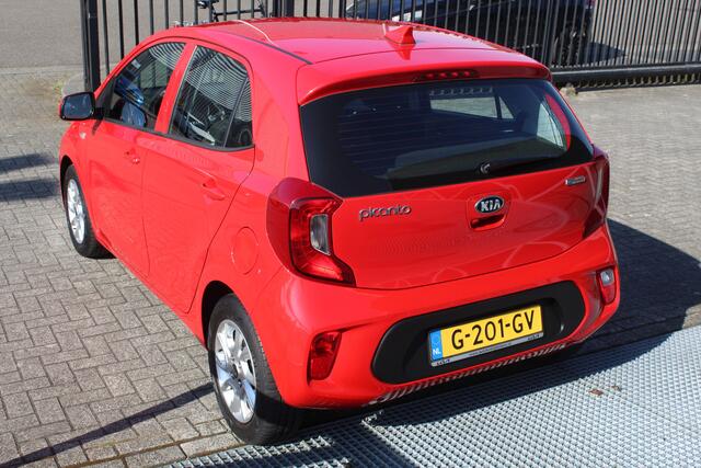 KIA PICANTO 1.0 MPi DynamicPlusLine Navigatie/Achteruitrijcamera/Cruise control/Airco/Apple carplay/Bluetooth/Multifunctioneel stuurwiel/Spraakbediening/Lichtmetalen velgen/Elektrisch verstelbare spiegels/Elektrisch inklapbare spiegels