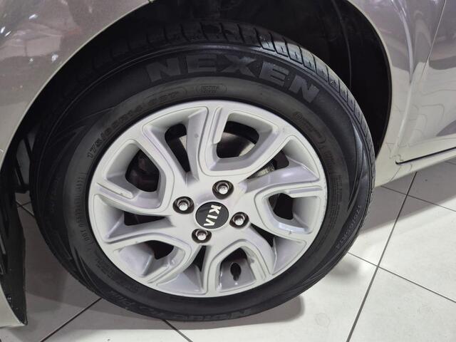 KIA PICANTO 1.0 CVVT ComfortPlusLine Navigator , Apple Carplay/Android Auto, Navigatie, camera.