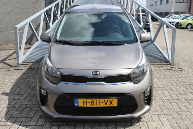KIA PICANTO 1.0 MPi DynamicPlusLine Navigatie/Airco/Cruise control/Achteruitrijcamera/Apple carplay/Multifunctioneel stuurwiel/Elektrische ramen/Elektrisch verstelbare spiegels.