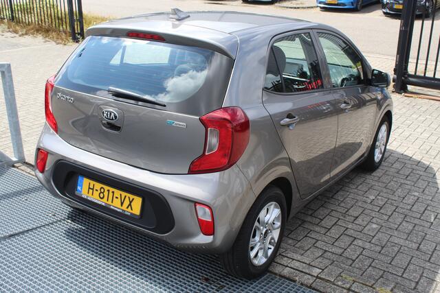 KIA PICANTO 1.0 MPi DynamicPlusLine Navigatie/Airco/Cruise control/Achteruitrijcamera/Apple carplay/Multifunctioneel stuurwiel/Elektrische ramen/Elektrisch verstelbare spiegels.