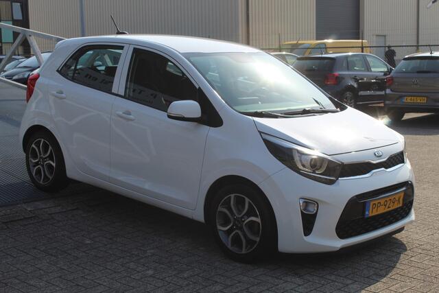 KIA PICANTO 1.0 CVVT First Edition Navigatie/Cruise control/Climate control/Apple carplay/Achteruitrijcamera/Multifunctioneel stuurwiel/Elektrische ramen/Elektrisch inklapbare spiegels/15'' Lichtmetalen velgen.