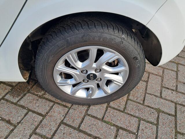 KIA PICANTO 1.0 CVVT ComfortPlusLine Navigator | Airco | LM Velgen | Ndl auto | Navigatie | Camera | RIJKLAARPRIJS INCL 12 MAANDEN GARANTIE EN BEURT