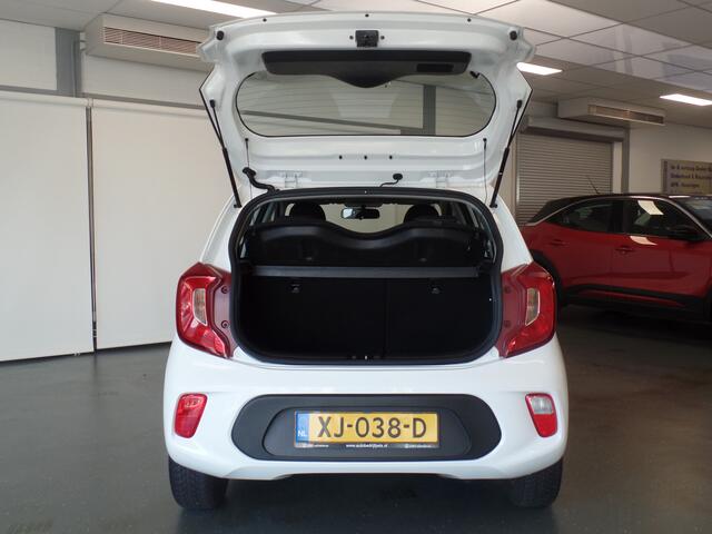 KIA PICANTO 5drs 1.0 CVVT ComfortPlusLine Navigator Navigatie, Achteruitrijcamera, Airco, Elek ramen V/A, Elek spiegels, Bluetooth, Lm velgen 14'' Bovag afleverpakket 695,-