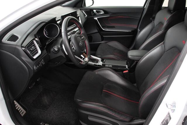 KIA PRO CEE D ProCeed 1.6 T-GDI 204pk DCT GT | Navigatie | Camera | JBL | Lichtmetalen Velgen 18" | Stoel en stuurverwarming | Electrisch bedienbare achterklep | DAB | Led