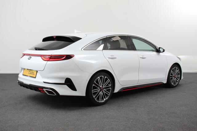 KIA PRO CEE D ProCeed 1.6 T-GDI 204pk DCT GT | Navigatie | Camera | JBL | Lichtmetalen Velgen 18" | Stoel en stuurverwarming | Electrisch bedienbare achterklep | DAB | Led