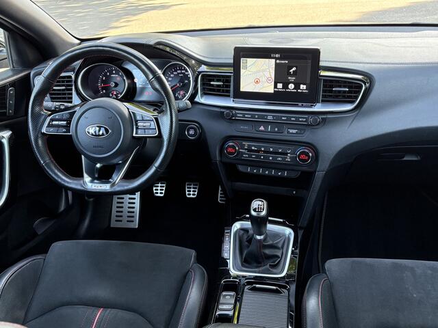 KIA PRO CEE D ProCeed 1.6 T-GDI GT | Navi | JBL | Carplay/Android | Camera | Leder/Alcantara | Keyless | Memory | Interesse? Bel of App naar: 06 30 51 05 90