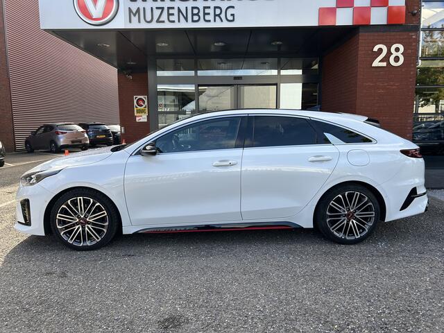 KIA PRO CEE D ProCeed 1.6 T-GDI GT // FULL LED // PANO/SCHUIFKANTELDAK // ADAPTIV CRUISE // NAVI + CARPLAY // CAMERA // MEMORY SEAT