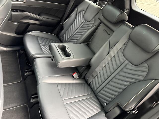 KIA SORENTO 1.6 T-GDi Plug-in Hybrid 4WD ExecutiveLine 7p. Meest complete uitvoering Tot 10jr. Kia-Garantie