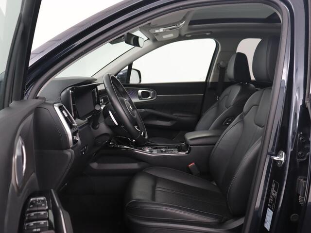 KIA SORENTO 1.6 T-GDI Plug-in Hybrid 4WD DynamicPlusLine 7-persoons | Panoramadak | Trekhaak | 360 Camera | Adaptive cruise | BOSE Surround | Stoelverwarming | Carplay | Achterbankverwarming | PHEV