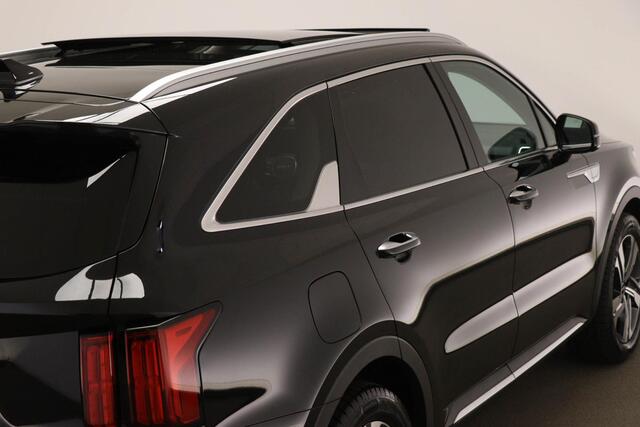 KIA SORENTO 1.6 T-GDI Plug-in Hybrid 4WD DynamicPlusLine 7p. | PANORAMADAK | STUURVERWARMING | DAB | APPLE | CAMERA