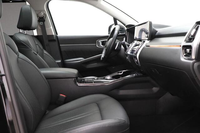 KIA SORENTO 1.6 T-GDI Plug-in Hybrid 4WD DynamicPlusLine 7p. | PANORAMADAK | STUURVERWARMING | DAB | APPLE | CAMERA