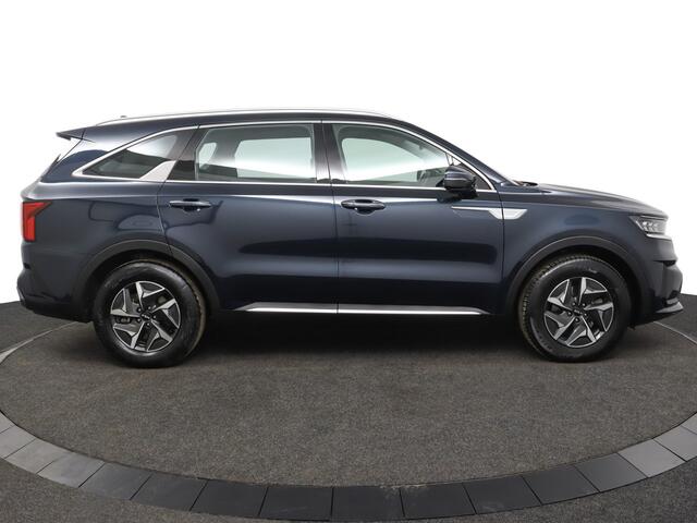 KIA SORENTO 1.6 T-GDI Hybrid 2WD DynamicLine 7p. - Climate Control - LED Koplampen - Stoel/Stuurverwarming - Navigatie - Fabrieksgarantie Tot 2030