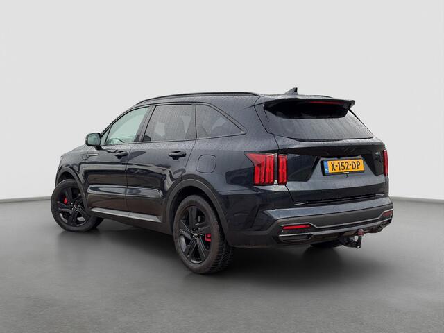 KIA SORENTO 1.6 T-GDI Plug-in Hybrid 4WD ExecutiveLine Automaat | Elektrische Trekhaak | 7 Persoons | Panoramadak | BOSE | Leder | HUD | 360 Camera | Navi | 19" Velgen | Stoelkoeling | Key-Less | BSD | Clima | Stuur-/Stoelverwarming | PDC | Cruise | LED |