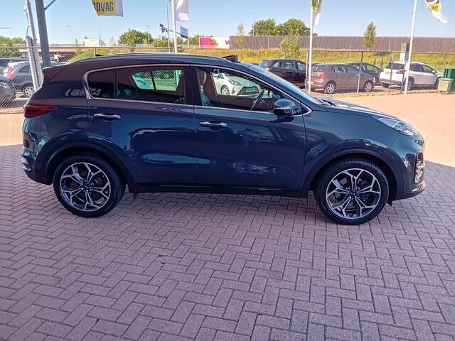 KIA SPORTAGE 1.6 T-GDI GT-Line Automaat, Airco(automatisch),Panorama schuifdak, Multimediasysteem, Carplay/Android auto, Navigatie, Parkeersensoren, Camera, Stoelverwarming, Stuurwiel verwarmd, Cruise control, Keyless, etc, etc, Zeer mooie auto, Dealer onderhouden, Ki