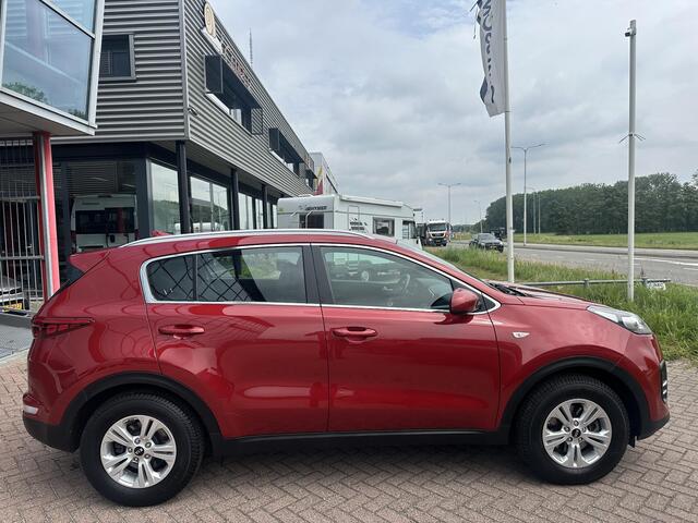 KIA SPORTAGE 1.6 GDI ComfortLine Navigator Trekhaak, Navi, Camera