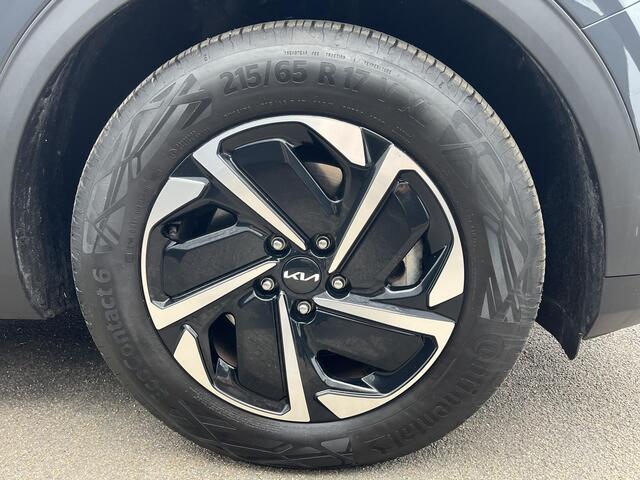 KIA SPORTAGE 1.6 T-GDi Hybrid DynamicLine Navigatie, Parkeersensoren, Climate control, Achteruitrijcamera, Adaptieve cruise control, Fabrieksgarantie