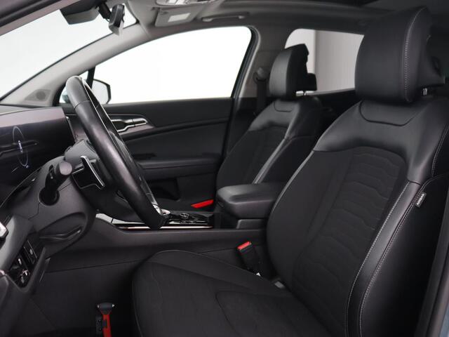 KIA SPORTAGE 1.6 T-GDi Plug-in Hybrid AWD DynamicPlusLine | Panoramadak | Stoel & stuurverwarming | Camera | Adaptive cruise | Achterbankverwarming | Keyless | Carplay | Navigatie