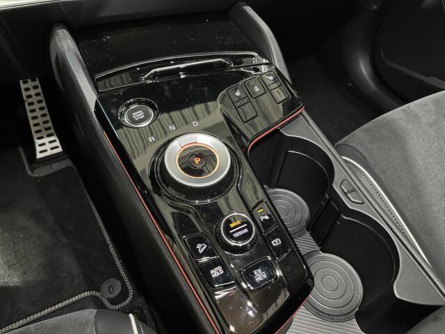 KIA SPORTAGE 1.6 T-GDi Plug-in Hybrid AWD GT-Line Direct Leverbaar, uniek! | Elek. glazen panorama dak | Dodehoek detectie | Keyless | Alcantara bekleding | Schakelen aan stuur | Stoel/Stuurverwarming |