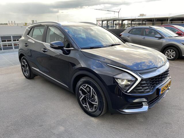 KIA SPORTAGE 1.6 T-GDi MHEV ComfortLine NL auto, trekhaak 13-polig, achteruitrij camera, cruise control, navigatie, Apple CarPlay/Android Auto