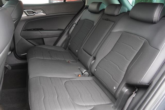 KIA SPORTAGE 1.6 T-GDi Hybrid DynamicPlusLine Panodak Navi adaptive Cruise