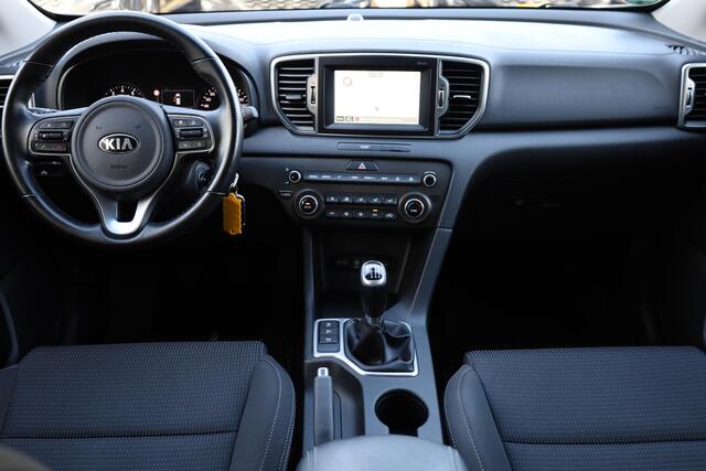 KIA SPORTAGE 1.6 GDI DynamicLine CAMERA TREKHAAK CARPLAY DAB CRUISE PDC CLIMA LMV ALL-SEASONS NAP ENZ!
