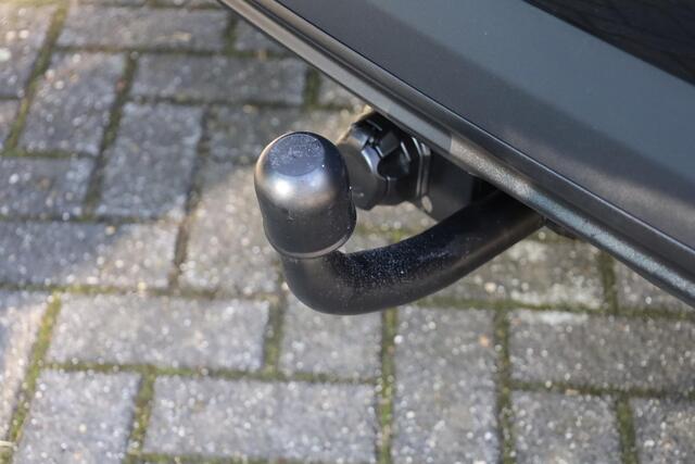 KIA SPORTAGE 1.6 GDI DynamicLine CAMERA TREKHAAK CARPLAY DAB CRUISE PDC CLIMA LMV ALL-SEASONS NAP ENZ!