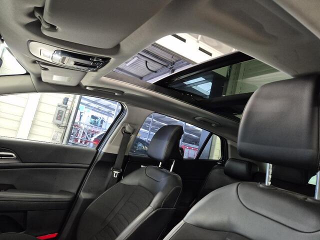 KIA SPORTAGE 1.6 T-GDi Hybrid DynamicPlusLine AWD | GRADEN CAMERA | ELEKTRISCH VERSTELBARE STOELEN | STOELVERWARMING | STUURVERWARMING | PANORAMADAK | NAVIGATIE | ALCANTARA INTERIEUR | LED | DODEHOEK DETECTIE | | APPLE CARPLAY / ANDROID AUTO | ADAPTIEVE CRUISECONTROL