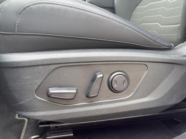 KIA SPORTAGE 1.6 T-GDi Hybrid DynamicPlusLine Automaat | Pano | Stoelverwarming voor/achter | Camera | Dodehoekherkenning | Elektrische Stoelen | Cruise | Apple Carplay & Android Auto |