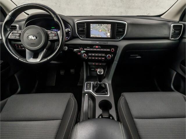 KIA SPORTAGE 1.6 GDI Sport (APPLE CARPLAY, NAVIGATIE, CAMERA, STUUR/STOELVERWAMRING, SPORTSTOELEN, GETINT GLAS, LM VELGEN, CRUISE, NIEUWE APK, NIEUWSTAAT)