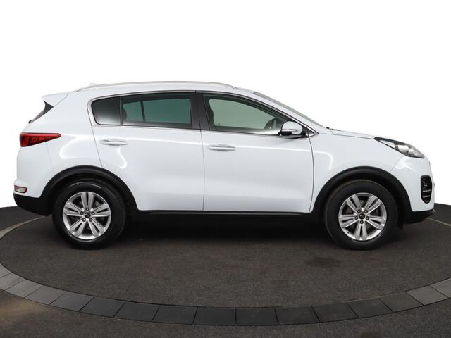 KIA SPORTAGE 1.6 GDI First Edition - Navigatie - Dealeronderhouden - Cruise Control - Trekhaak 12 maanden Bovag garantie