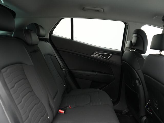 KIA SPORTAGE T-GDi AWD DynamicLine Plug In Hybrid 266pk PHEV | Adaptive Cruise | Camera | Apple Carplay | Sportstoelen Verwarmd | Navigatie | Stuurverwarming Virtual | DAB |