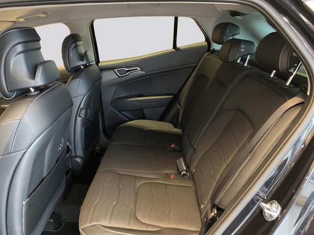 KIA SPORTAGE 1.6 T-GDi Hybrid DynamicPlusLine | Panoramadak | Full LED matrix | Privacy glass | Stuurwielverwarming | Dodehoekassistentie | Stoelverwarming voor en achter |