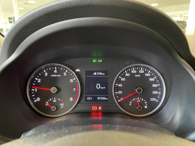 KIA Stonic 1.0 T-GDi DynamicLine | Two-Tone uitvoering met zwart dak | Full map navigatie | Achteruitrij camera | Cruise control | Apple Carplay/Android Auto | Keyless | Parkeersensoren achter |