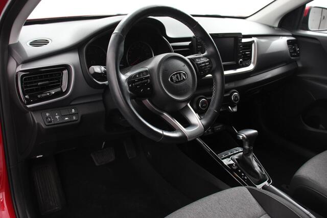 KIA Stonic 1.0 T-GDi 120PK DynamicPlusLine Navigatie Apple Carplay/Android Auto Cruise Control Stoel/Stuurverwarming Privacy Glass Parkeersensoren