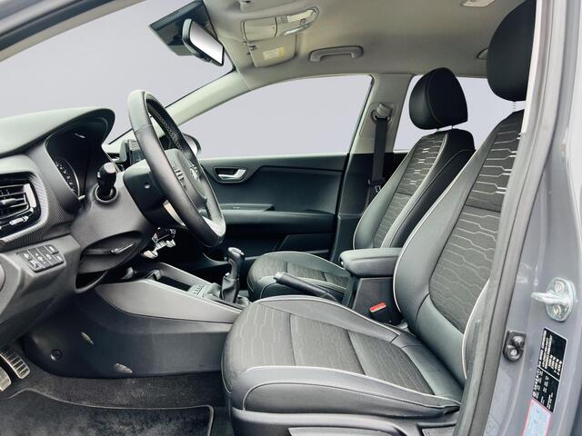 KIA Stonic 1.0 T-GDi MHEV GT-Line Apple Carplay/17'' LMV/Climate Control/Stoelverw. (MET GARANTIE*)