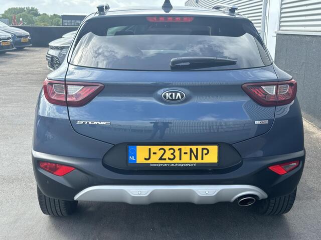 KIA Stonic 1.0 T-GDi Sports Edition Nieuw geleverd, Dealer onderhouden, Achteruitrij camera, Apple Carplay/Android Auto, Cruise control, Parkeersensoren, Airco, Full map navigatie