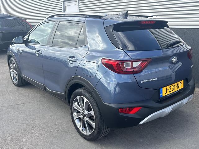 KIA Stonic 1.0 T-GDi Sports Edition Nieuw geleverd, Dealer onderhouden, Achteruitrij camera, Apple Carplay/Android Auto, Cruise control, Parkeersensoren, Airco, Full map navigatie