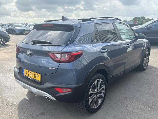 KIA Stonic 1.0 T-GDi Sports Edition Nieuw geleverd, Dealer onderhouden, Achteruitrij camera, Apple Carplay/Android Auto, Cruise control, Parkeersensoren, Airco, Full map navigatie