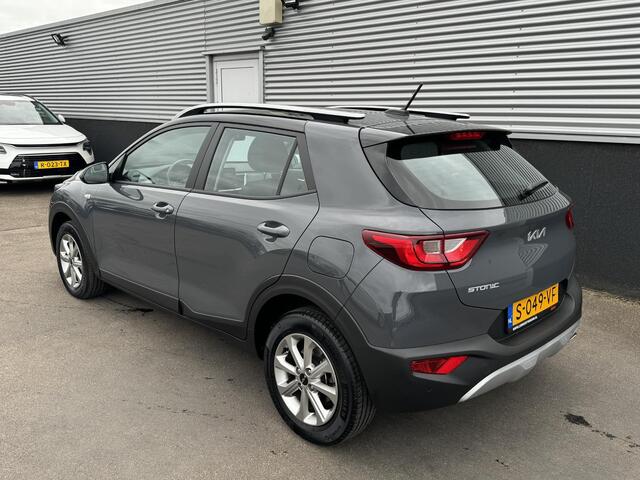 KIA Stonic 1.0 T-GDi MHEV DynamicLine Apple Carplay en/of Android auto Navigatie, Achteruitrijcamera, Cruise control, Airco, Nieuw geleverd en dealeronderhouden