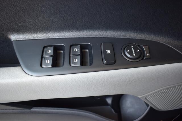 KIA Stonic 1.0 T-GDi DynamicPlusLine | Airco | Cruise Control | Navigatie | Camera | 17"LMV | Tot 10jr. Kia-Garantie