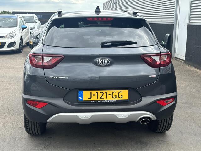 KIA Stonic 1.0 T-GDi Sports Edition Navigatie, Half/leder, LMV, Privacy glass, Nieuw geleverd en dealeronderhouden, Achteruitrijcamera, Cruise control