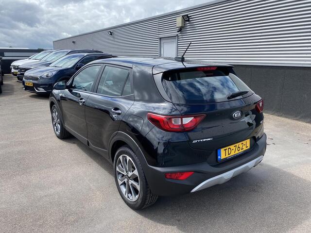 KIA Stonic 1.0 T-GDi ComfortPlusLine Navigator Navigatie, Achteruitrijcamera, LM Velgen, Airco, Cruise control, parkeersensoren, NL-auto, Historie compleet