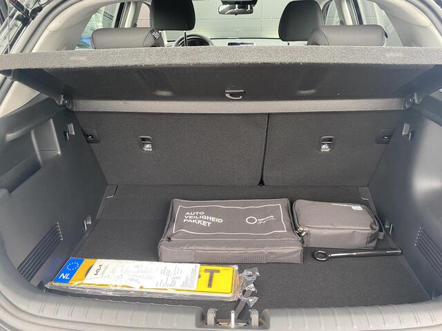 KIA Stonic 1.0 T-GDi MHEV DynamicLine | DIRECT UIT VOORRAAD LEVERBAAR!!! | Achteruit Camera | Climate Control | Apple Carplay/Android auto | Elektrische ramen | Cruise Control |