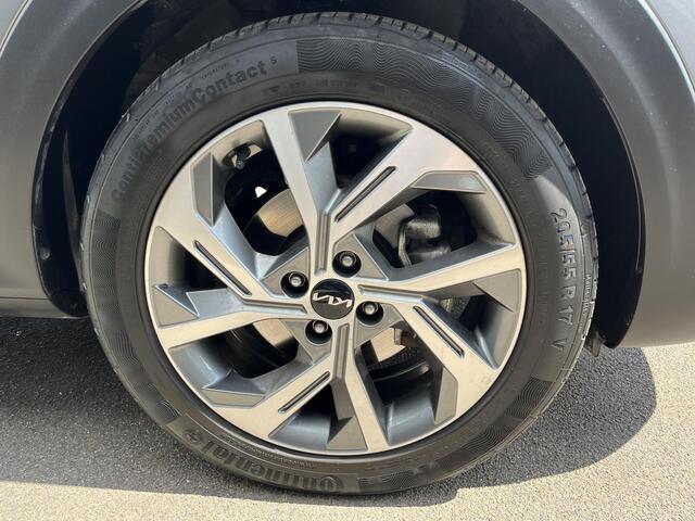 KIA Stonic 1.0 T-GDi MHEV GT-Line Stoel- & Stuurwiel verwarmd, Smart Key, Privacy glass, LMV, Cruise control, Parkeersensoren, Climate control, BTW-auto, NL-auto