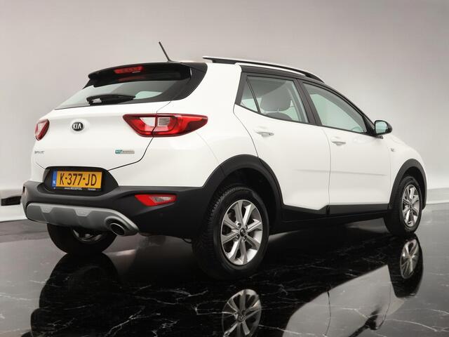 KIA Stonic 1.0 T-GDi MHEV DynamicLine - Navigatie via Apple Carplay/Android Auto - Airco - Cruise control - Fabrieksgarantie tot 01-2028
