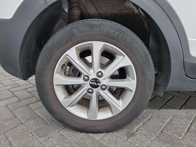 KIA Stonic 1.0 T-GDi MHEV 1e Eig! Camera! Carplay! GERESERVEERD!