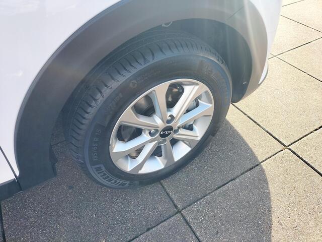 KIA Stonic 1.0 T-GDi MHEV DynamicLine Clima / Navigatie / Camera